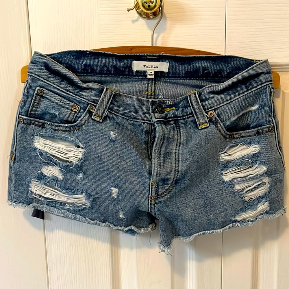Talula denim shorts size 24